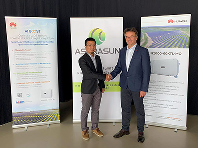 Beginning of Huawei / Astrasun cooperation - Sam Zheng, dr. Attila Keresztes